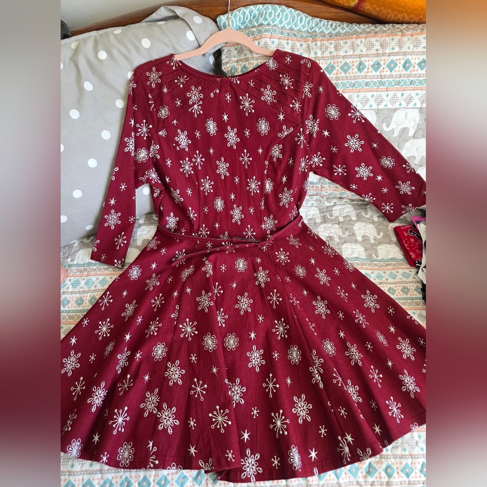Unique Vintage Red with Silver Snowflakes Fit & Flare Winter Dress NWOT